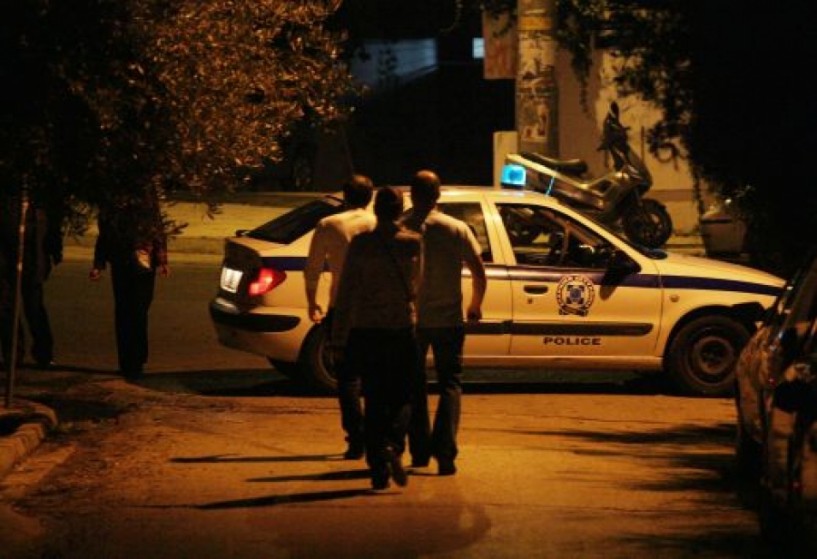 Δικογραφίες για κλοπή μπαταριών στη Βέροια και απάτη σε βάρος ηλικιωμένου στην Αλεξάνδρεια