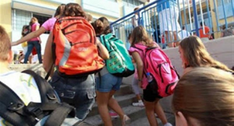 Οι σύλλογοι γονέων συμφωνούν με την ασφάλιση των μαθητών στη Νάουσα