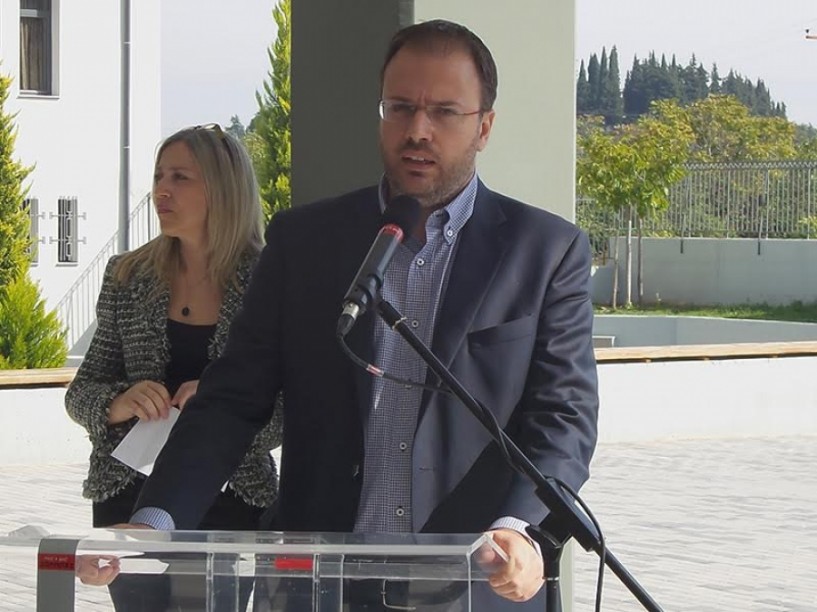 Ο πρόεδρος της ΔΗΜΑΡ Θανάσης Θεοχαρόπουλος σε εξαγωγικούς αγροτικούς φορείς και στα εγκαίνια σχολείου στη Βέροια: «Η παιδεία να εξαιρεθεί από το μνημόνιο»