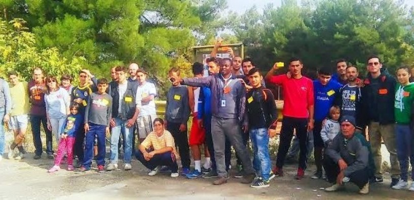 Μαθήματα ποδηλάτου σε πρόσφυγες της Αγίας Βαρβάρας από το Ανθρώπινο Δυναμικό. Φωτογραφίες