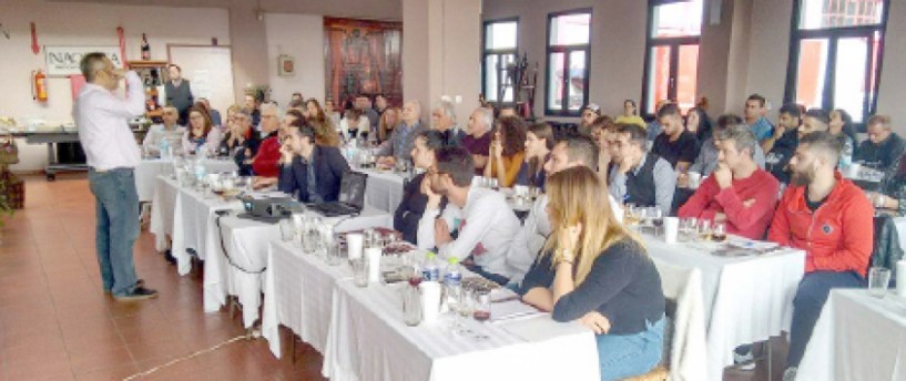 Επιτυχημένη και χρήσιμη  η ημερίδα του Vaeni  με τον Γιάννη Καρακάση