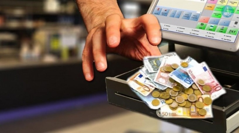 Σύλληψη 34χρονου στη Νάουσα για κλοπή περιπτέρου στην Πέλλα