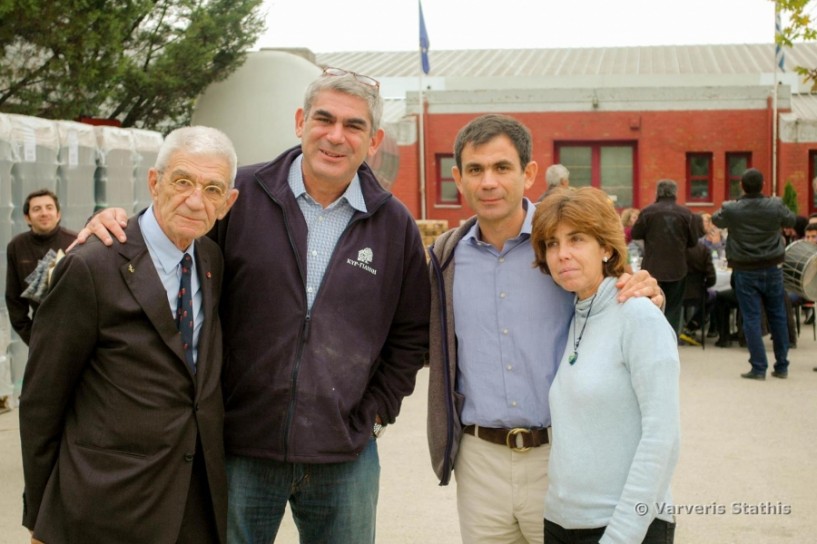 Η οικογένεια γλέντησε το τέλος του τρύγου