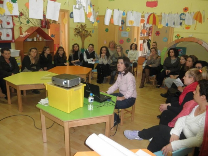 Ομιλία της ψυχολόγου Φανής Μπασιούρη στον παιδικό σταθμό Αγγελοχωρίου