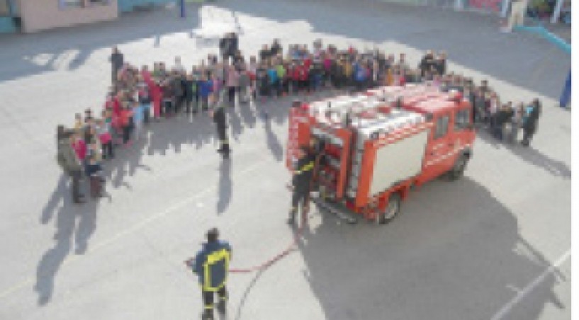 Μαθητές του 16ου Δημοτικού Σχολείου Βέροιας ενημέρωσε η Πυροσβεστική