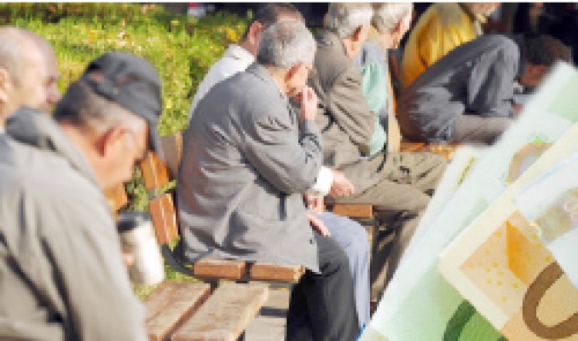 Αντιδρούν αντιπολίτευση  και Κομισιόν στις εξαγγελίες Τσίπρα για το «δώρο»  στους συνταξιούχους