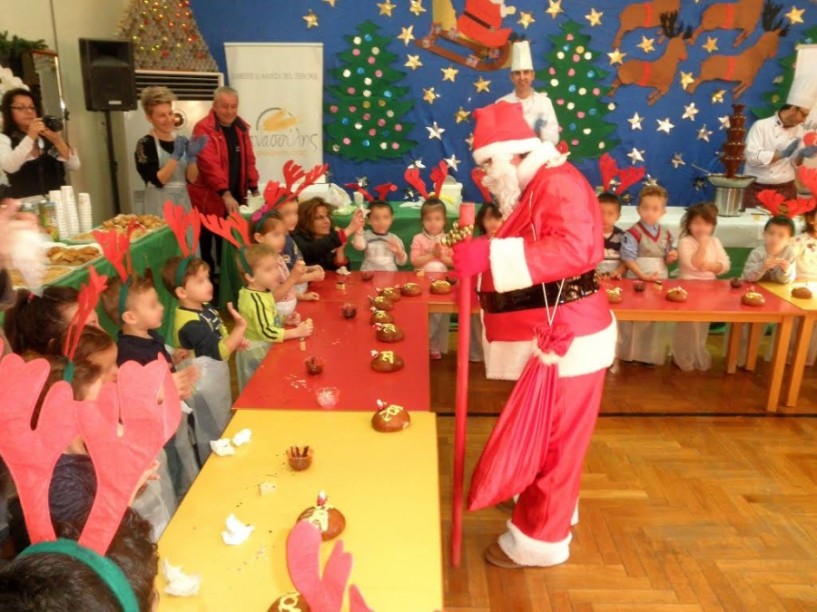 Γλυκιά, σοκολατένια, αχνισμένη, χριστουγεννιάτικη εκδήλωση του παιδικού σταθμού Αγγελοχωρίου