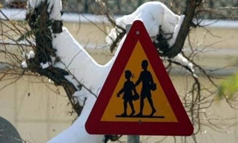 Κλειστά τα σχολεία στον δήμο Νάουσας και την Τρίτη. Ανοικτοί οι παιδικοί
