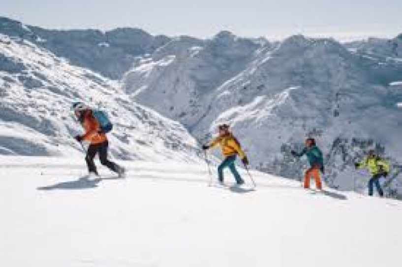Ο Σύλλογος χιονοδρόμων  Ορειβατών Βέροιας κόβει την πίτα του