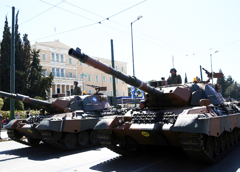 Πουθενά παρελάσεις, μόνο στρατιωτική παρέλαση  στην Αθήνα για την 25η Μαρτίου