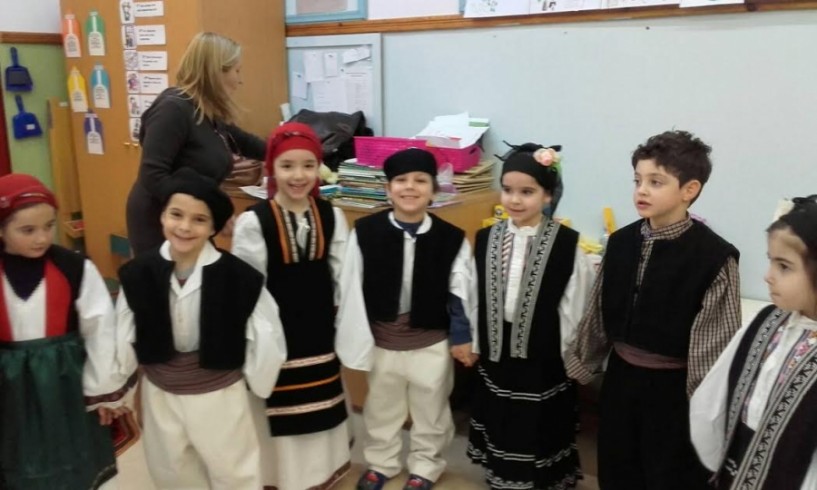 Εξαιρετικός συνδυασμός Παιδείας και Παράδοσης - Χορεύοντας το μήλο μου κόκκινο με το 1ο νηπιαγωγείο Βέροιας