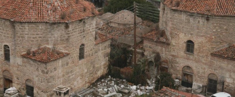 Ενώνουν οι δίδυμοι λουτρώνες