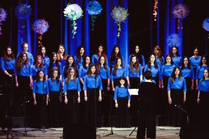 Σε Σερβία και Ιταλία μέσω... Καρδίτσας η χορωδία «Εμμέλεια» του Μουσικού Σχολείου Βέροιας