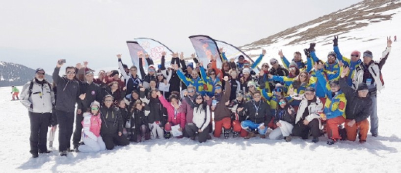 Πέτυχαν τον στόχο τους οι αγώνες σκι για τα παιδιά με κυστική ίνωση στο χιονοδρομικό του Βόρα