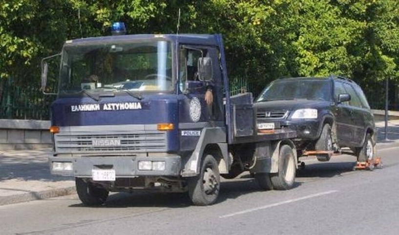 Με γερανό πλέον η Τροχαία Βέροιας