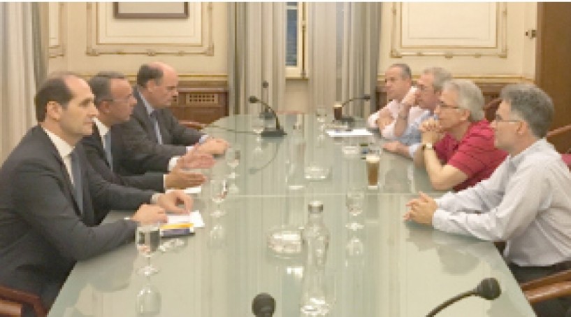 Επίσκεψη Σταικούρα,  Βεσυρόπουλου και Φορτσάκη  στη Γενική Συνομοσπονδία  Εργατών Ελλάδος