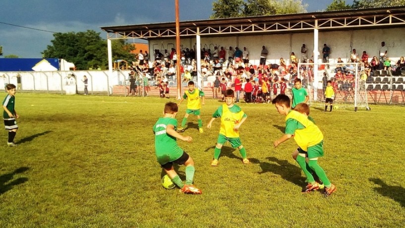 Εντυπωσίασε ο Αγρ. Αστέρας Αγ. Βαρβάρας στο vergina cup