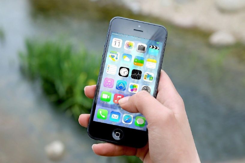 Κορονοϊός: Έρχεται εφαρμογή για κινητά για τα μέτρα που ισχύουν ανά περιοχή