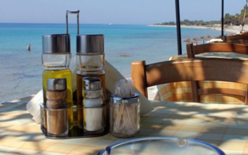 Τέλος το λαδόξιδο από τα τραπέζια των ταβερνών