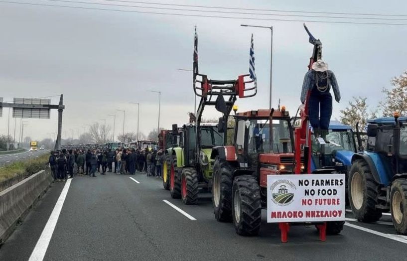 Από χθες και μέχρι νεωτέρας, διακόπτεται η κυκλοφορία από κόμβο Νησελίου έως  Κουλούρα, λόγω αγροτικών κινητοποιήσεων