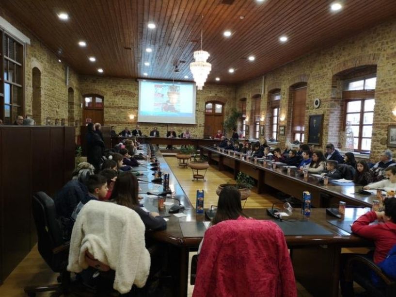 3ο Δημοτικό Συμβούλιο Παίδων Βέροιας - Την Τετάρτη 11 Δεκεμβρίου στην Αίθουσα Συνεδριάσεων του Δημοτικού Συμβουλίου Βέροιας