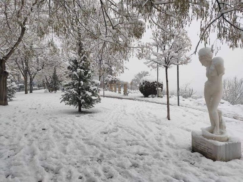 «Μήδεια»: Χιόνιζε ασταμάτητα, επι 52 ώρες, στη Βέροια!