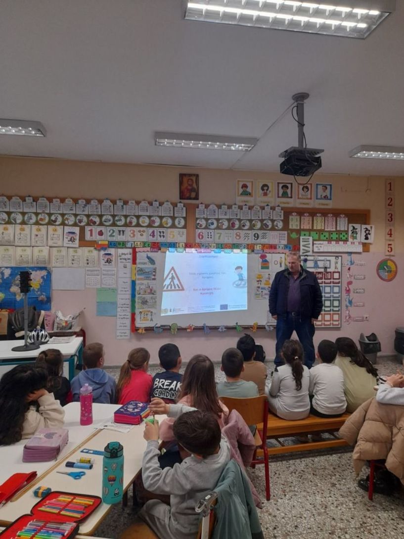 Δράση Ενημέρωσης για την κυκλοφοριακή αγωγή από τον Δήμο Βέροιας στο 2ο   Δημοτικό Σχολείο Μακροχωρίου