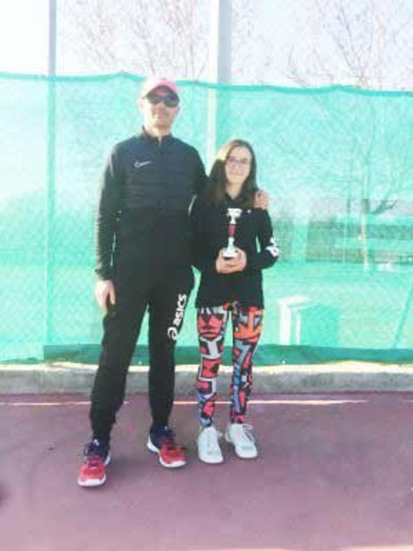 2η θέση για την Ανθή Μανωλοπούλου του Ομίλου Αντισφαίρισης Αλέξανδρος Βέροιας στο Ε3 τουρνουά στα Γιαννιτσά