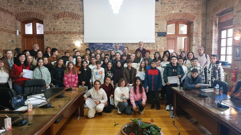 Δήμος Βέροιας: Ολοκληρώθηκε στην αίθουσα συνεδριάσεων,  το 9ο Δημοτικό Συμβούλιο Παίδων