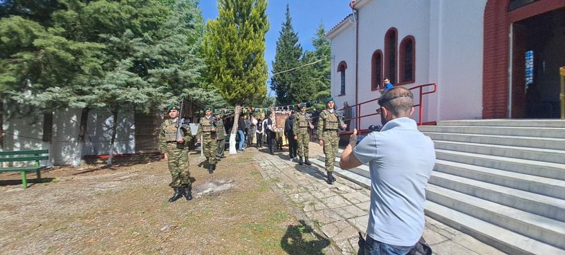 Πλήθος πιστών στις πανηγυρικές εκδηλώσεις του Άγιου Γεωργίου Περιστερεώτα