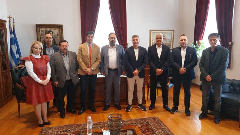 Αντιπροσωπεία Αλβανών εκπροσώπων στον Δήμαρχο Βέροιας - Τι συζήτησαν