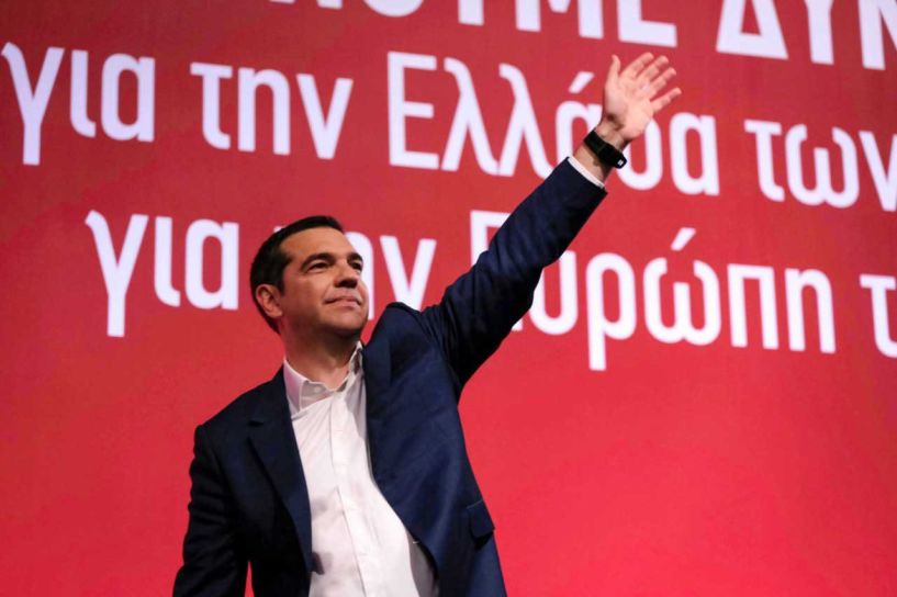 Ένας σοσιαλιστής Τσίπρας που στρέφεται  στην εκλογική βάση