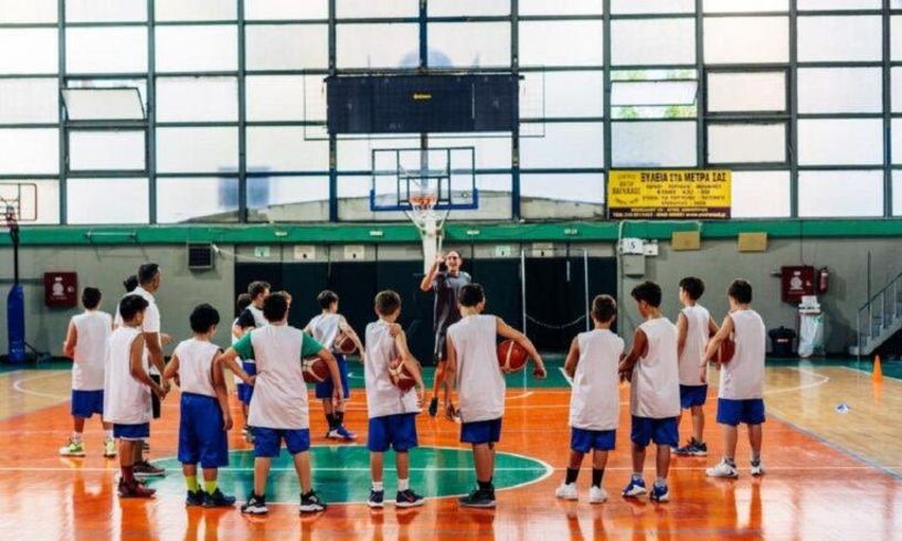 Real Madrid Basketball Camp: Αρχή δουλειάς με συμβουλές από τον Κώστα Τσαρτσαρή 