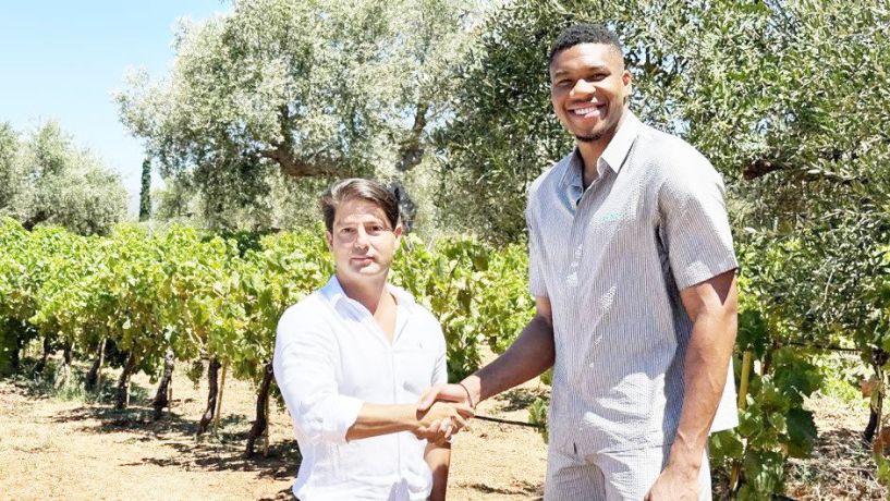 Γιάννης Αντετοκούμπο: Ροζέ «Μπουτάρη» με το όνομα της γυναίκας του!