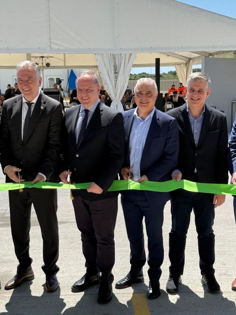 Ο Υφυπουργός Ανάπτυξης Λάζαρος Τσαβδαρίδης στα εγκαίνια της νέας μονάδας της Agrino