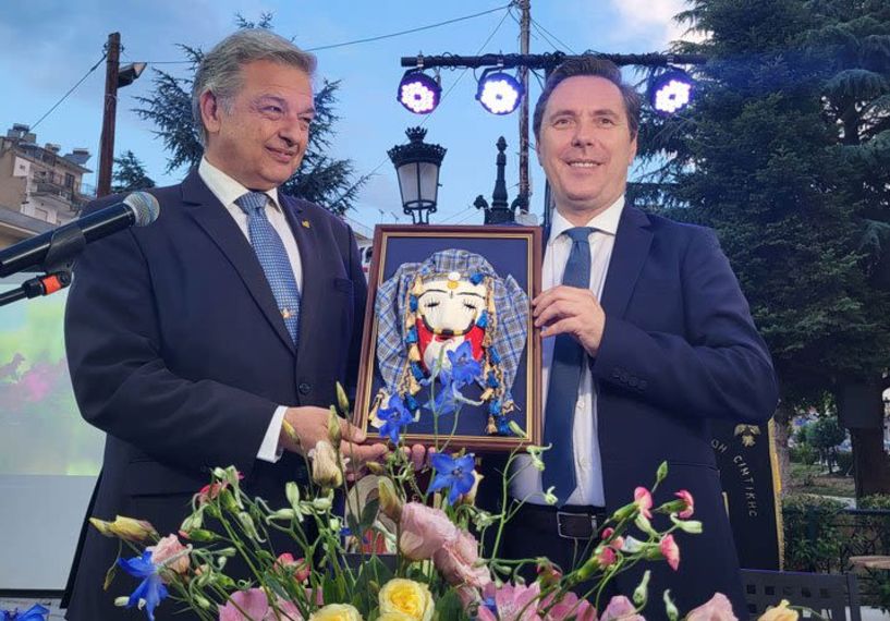 Αδελφοποίηση του Δήμου Νάουσας με τον Δήμο Σιντικής 