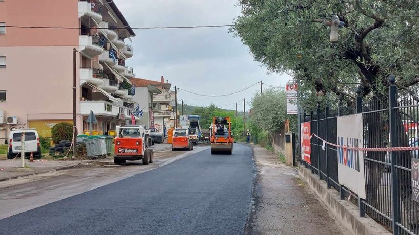 Δήμος Βέροιας: Συνεχίζονται  οι εργασίες ασφαλτόστρωσης  στην οδό Παυσανίου στο πλαίσιο του έργου «Βελτίωση Οδικής Ασφάλειας» 