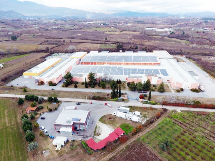 Έπεσε η υπογραφή…αλλά ακόμη σε αναμονή για το χιλιάρικο οι πρώην εργαζόμενοι της «Βαρβαρέσος»