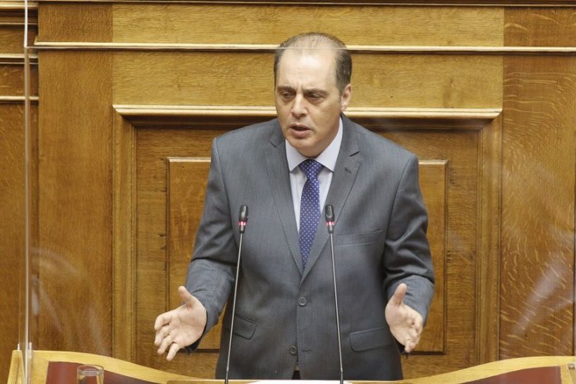 ΕΣΡ: Πρόστιμα 730.000 ευρώ σε κανάλια για τις κηραλοιφές του Βελόπουλου