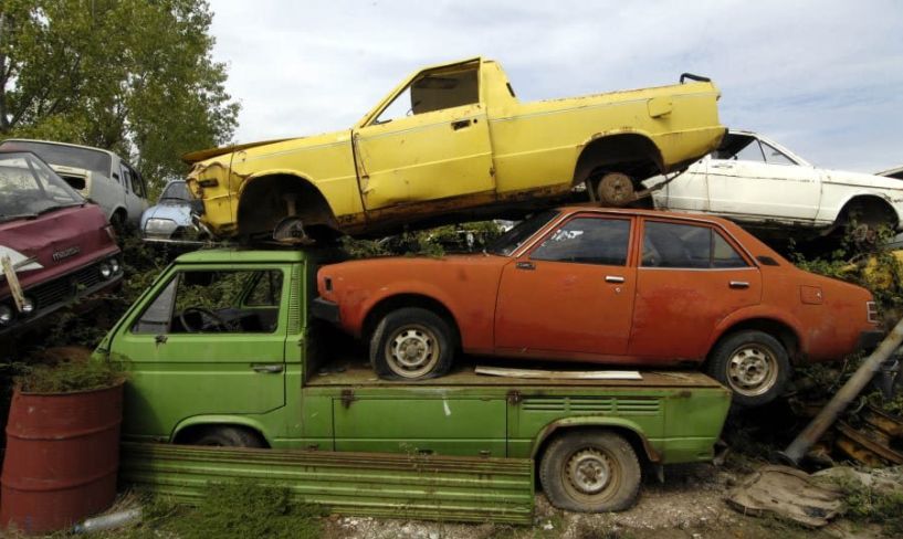 Από το 2026 ξεκινά η υποχρεωτική απόσυρση παλιών οχημάτων