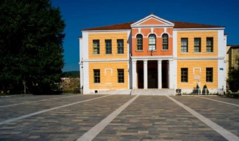 ΕΠΑΝΑΧΡΗΣΗ ΠΡΩΗΝ ΔΙΚΑΣΤΙΚΟΥ ΜΕΓΑΡΟΥ ΒΕΡΟΙΑΣ &  ΑΝΑΣΧΕΔΙΑΣΜΟΣ ΤΗΣ ΠΛΑΤΕΙΑΣ ΩΡΟΛΟΓΙΟΥ:  ΑΙΤΗΜΑΤΑ ΔΗΜΟΤΩΝ