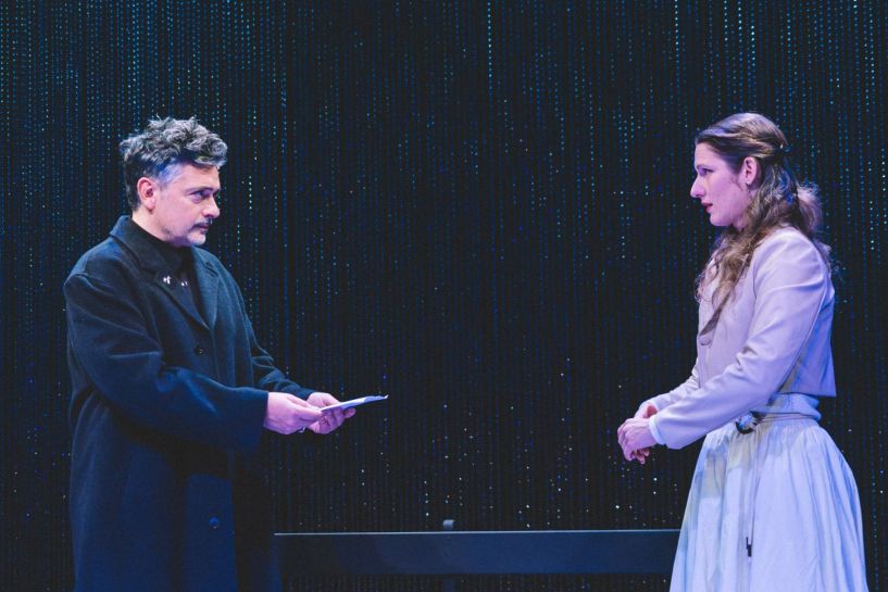 Οι «Λευκές Νύχτες» του ΔΗΠΕΘΕ Βέροιας, τρυπώνουν στη συνείδηση του θεατή