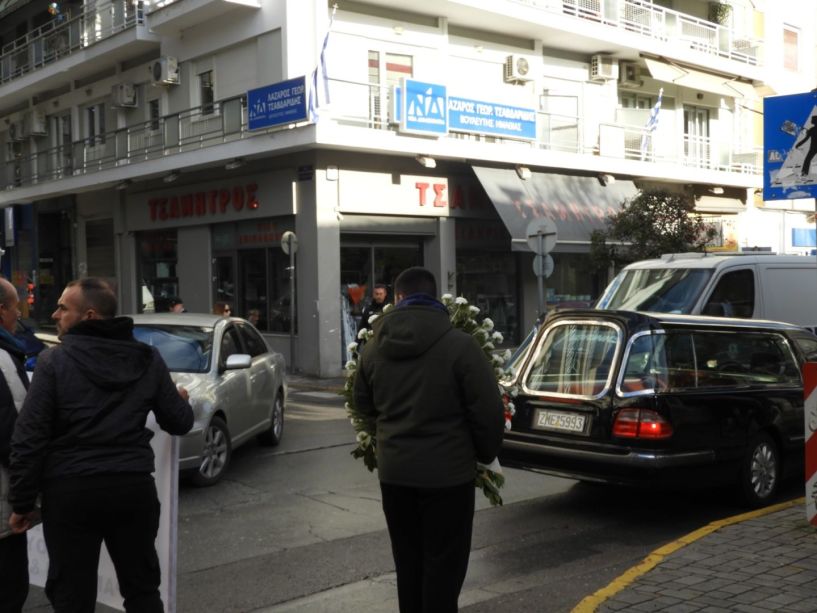 Πωλητές λαϊκών αγορών προς υφ. Ανάπτυξης: «’Εβγα έξω υπουργέ ήρθαν οι εφοπλιστές»