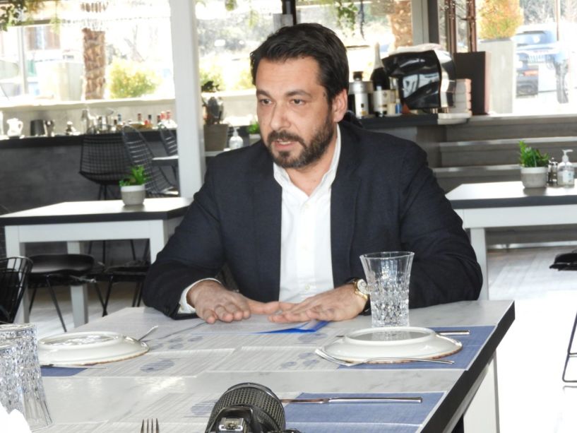 Συνάντηση Μπαρτζώκα με τοπικά ΜΜΕ: Τι είπε για κυβερνητικό έργο, τις παρεμβάσεις και το νέο του στοίχημα για το Νομό