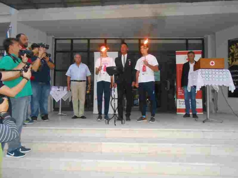 Πραγματοποιήθηκε η 17η λαμπαδηδρομία εθελοντικής Αιμοδοσίας από το Περιφερειακό Τμήμα του Ερυθρού Σταυρού στην Αλεξάνδρεια (φωτό)