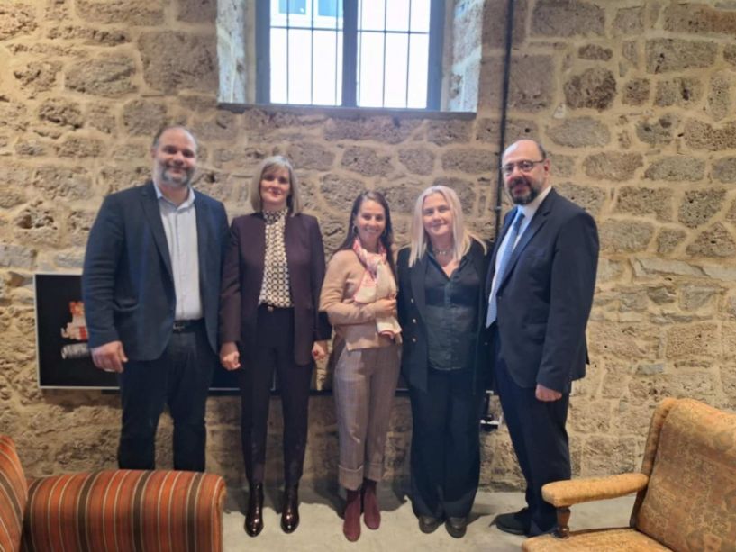 Η ΒΙΒΟΝ – Η πρώτη Βιβλιοθήκη Οίνου της Ελλάδας άνοιξε τις πόρτες της στη Νάουσα