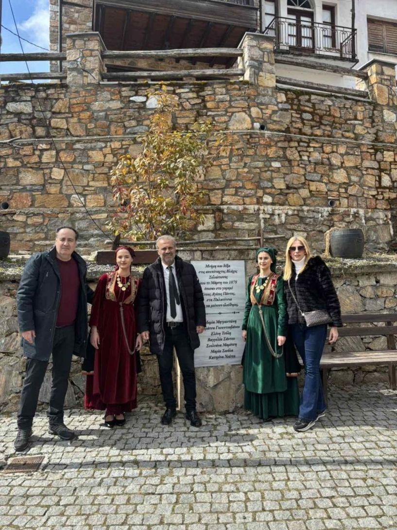 Κατάθεση στεφάνων στο ‘‘Μνημείο των επτά Βλάχων Ηρωίδων’’ στο Σέλι