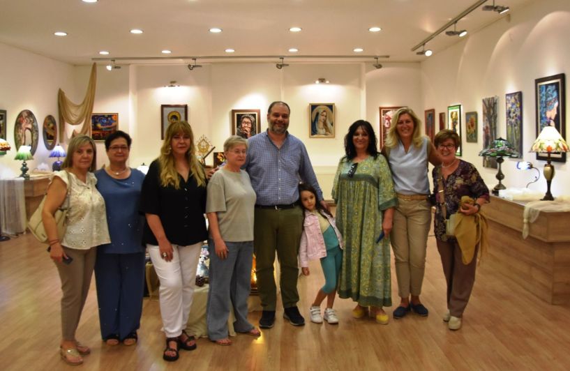 Ξεκίνησε η Έκθεση Βιτρώ των Εικαστικών Εργαστηρίων Δήμου Νάουσας
