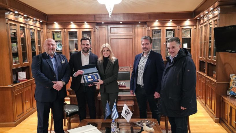 Επιμελητήριο Ημαθίας: Δράση κοινωνικής αλληλεγγύης παρουσία της υφυπουργού Έλενας Ράπτη