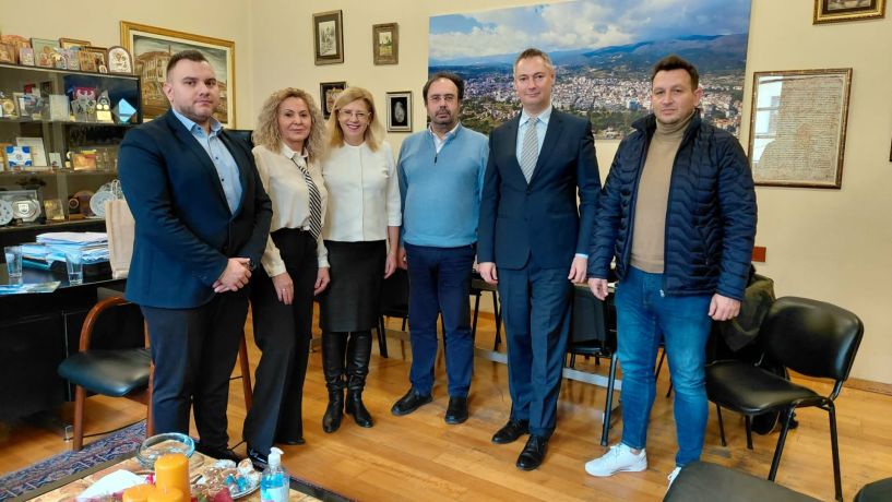 Τον Δήμαρχο Βέροιας επισκέφθηκε η Γενική Πρόξενος της Ρουμανίας